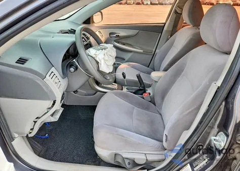 2010 Toyota Corolla Base z USA, uszkodzony, nr VIN JTDBU4EE9AJ059276